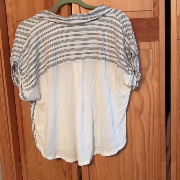 Blue and white striped shirt - Picture 3 of 3